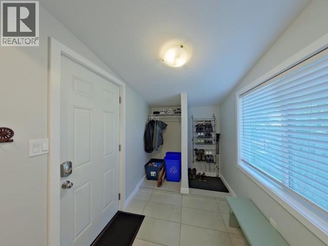 5720 Allen Ave, Powell River, BC - Indoor Photo Showing Other Room