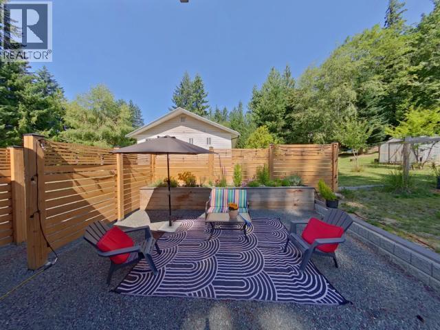 5720 Allen Ave, Powell River, BC - Outdoor