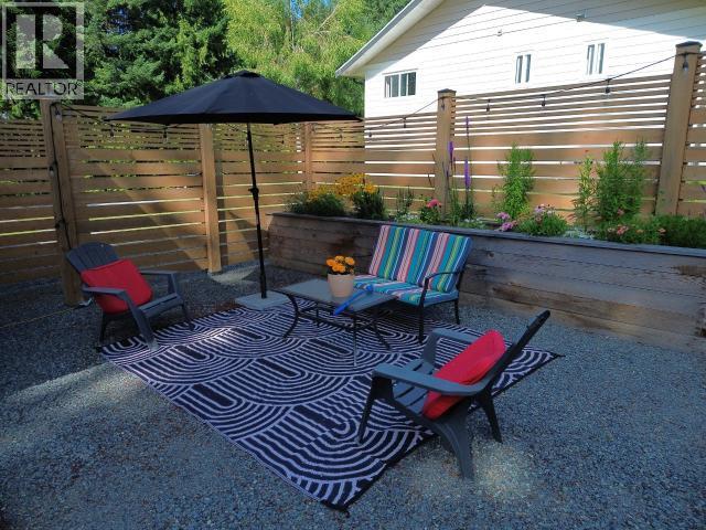 5720 Allen Ave, Powell River, BC - Outdoor