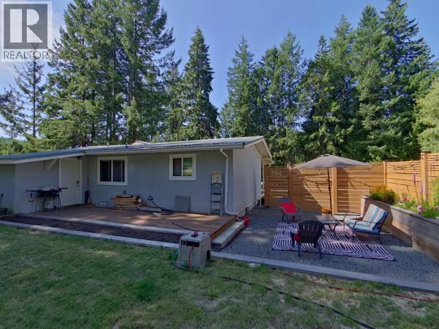 5720 Allen Ave, Powell River, BC - Outdoor