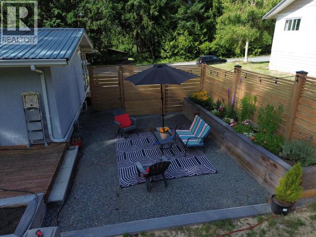 5720 Allen Ave, Powell River, BC - Outdoor