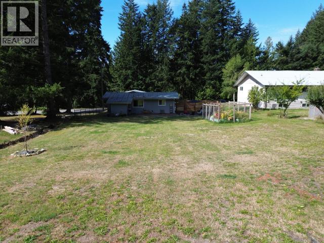5720 Allen Ave, Powell River, BC - Outdoor