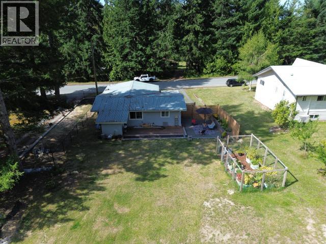 5720 Allen Ave, Powell River, BC - Outdoor