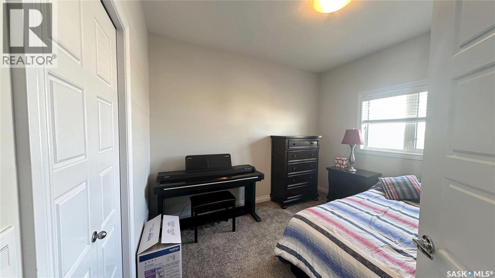 4046 33Rd Street W, Saskatoon, SK - Indoor Photo Showing Bedroom