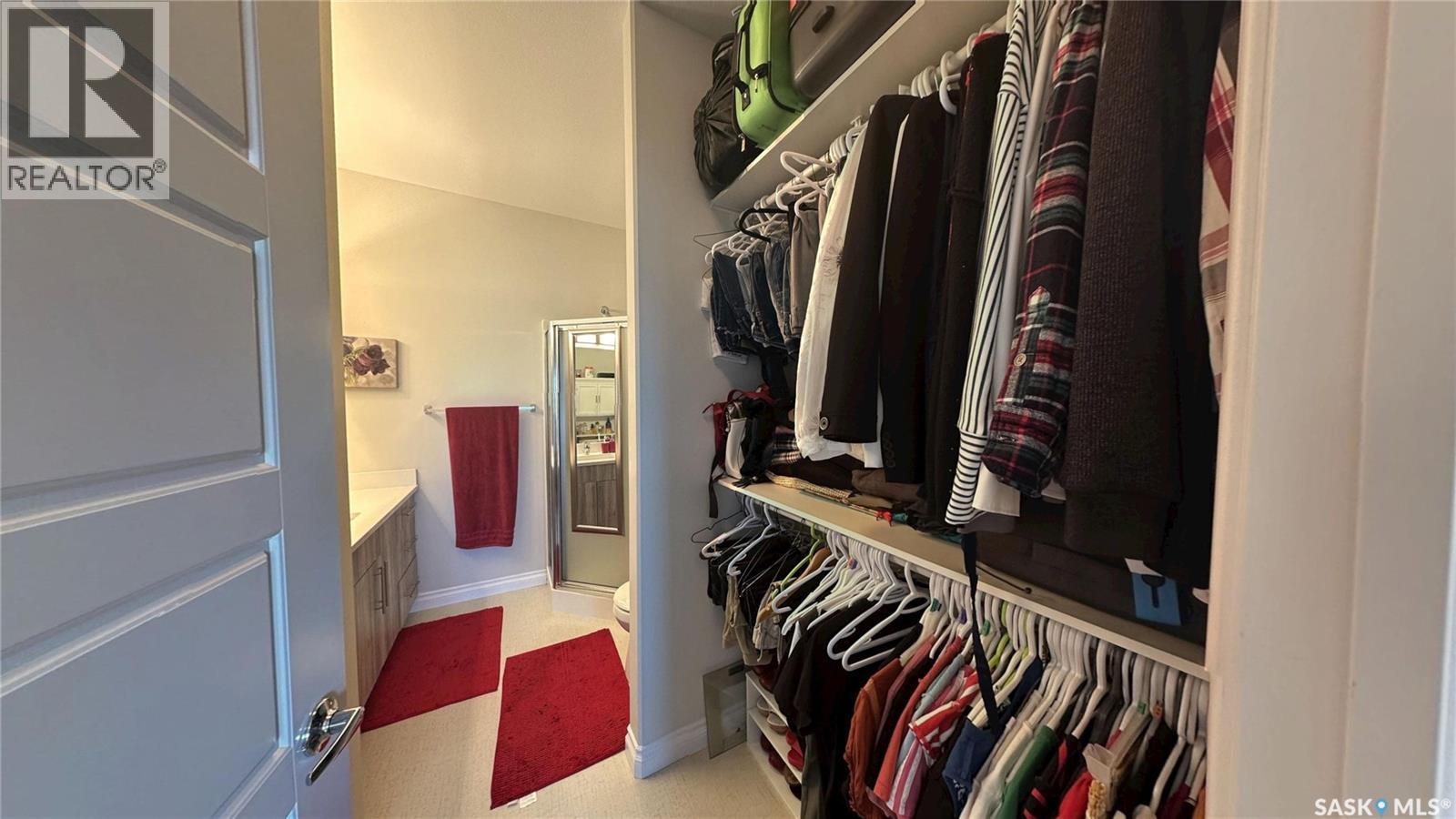 4046 33Rd Street W, Saskatoon, SK - Indoor With Storage