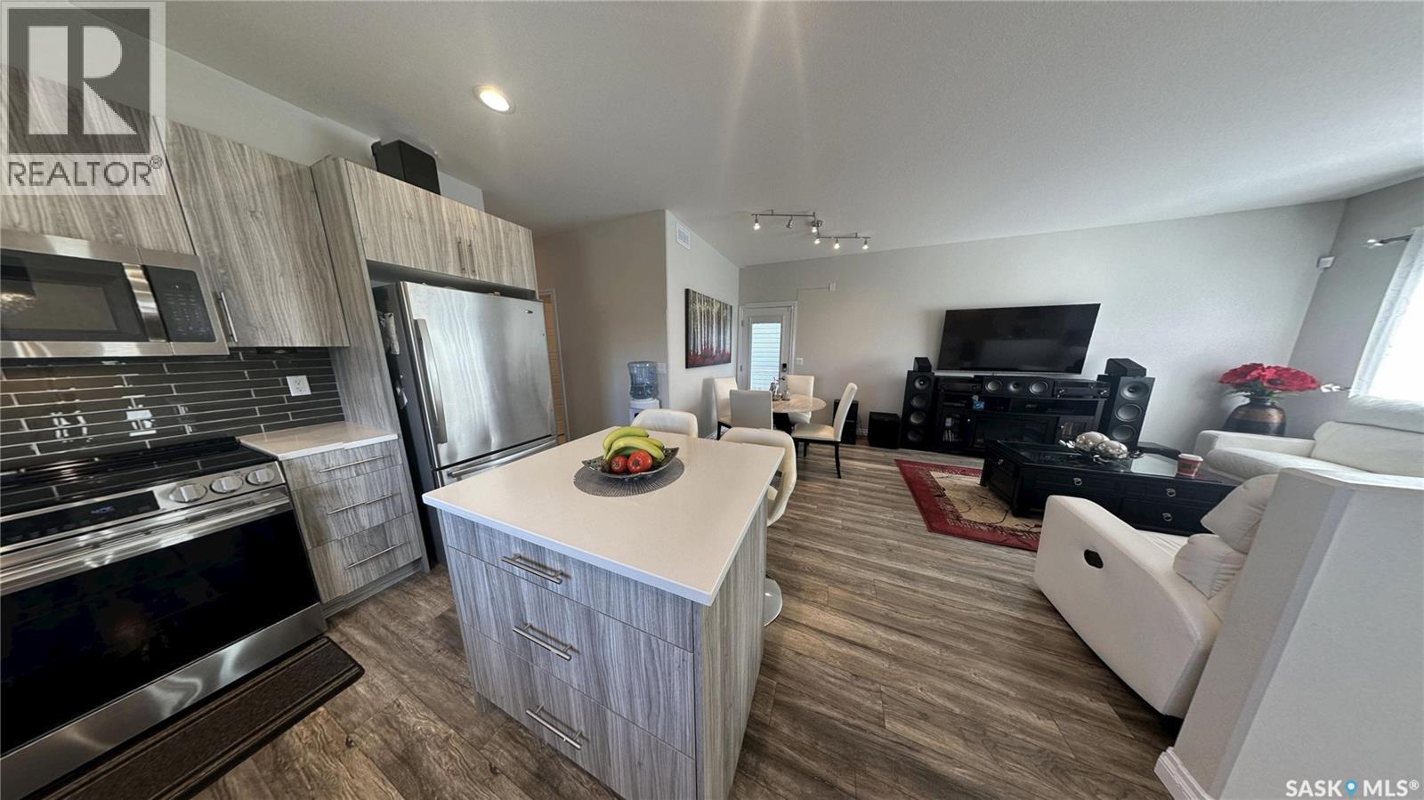 4046 33Rd Street W, Saskatoon, SK - Indoor Photo Showing Kitchen