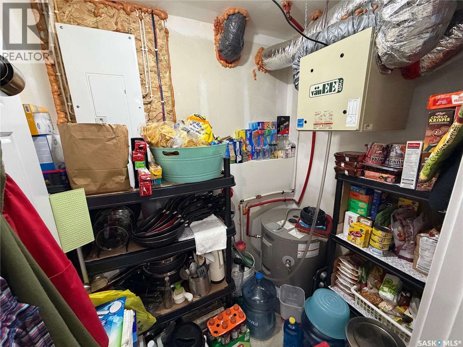 4046 33Rd Street W, Saskatoon, SK - Indoor