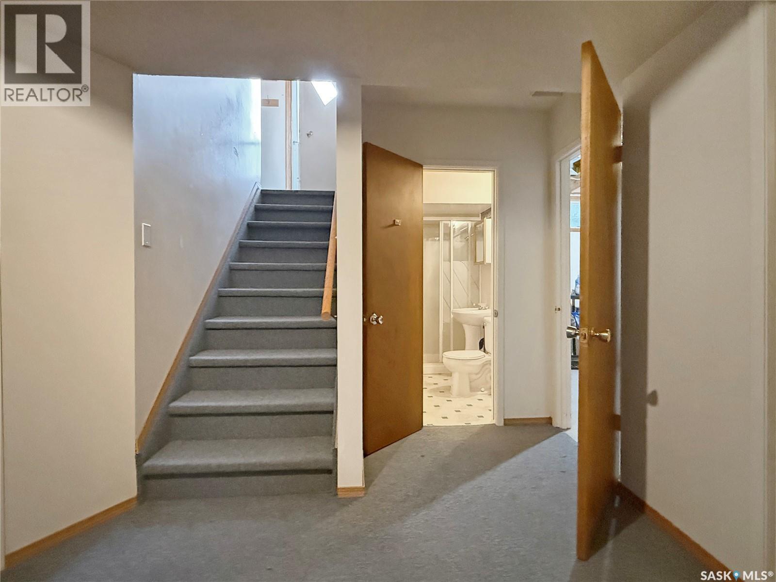 Se 477 3Rd Avenue Se, Swift Current, SK - Indoor Photo Showing Other Room