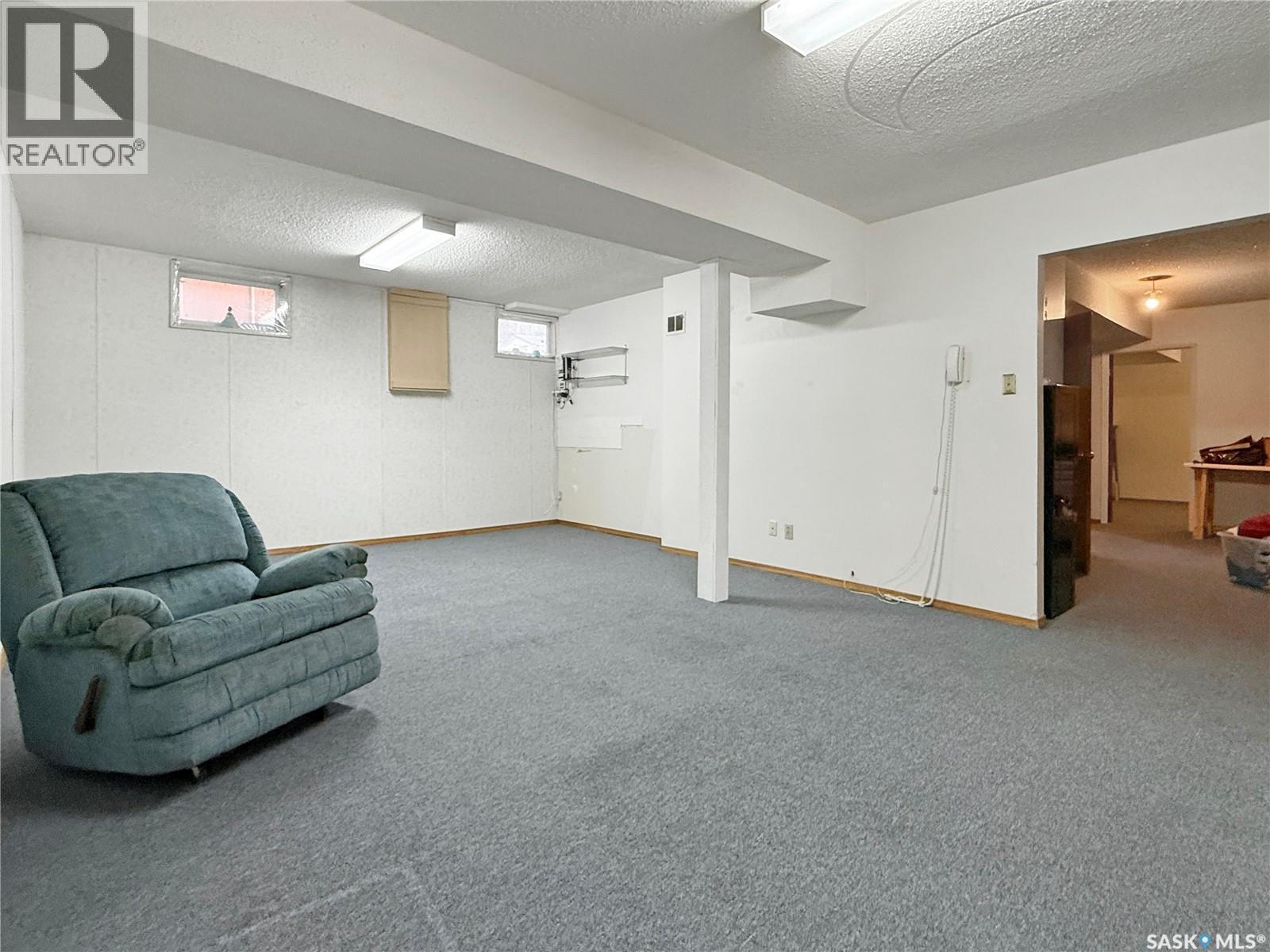 Se 477 3Rd Avenue Se, Swift Current, SK - Indoor Photo Showing Basement