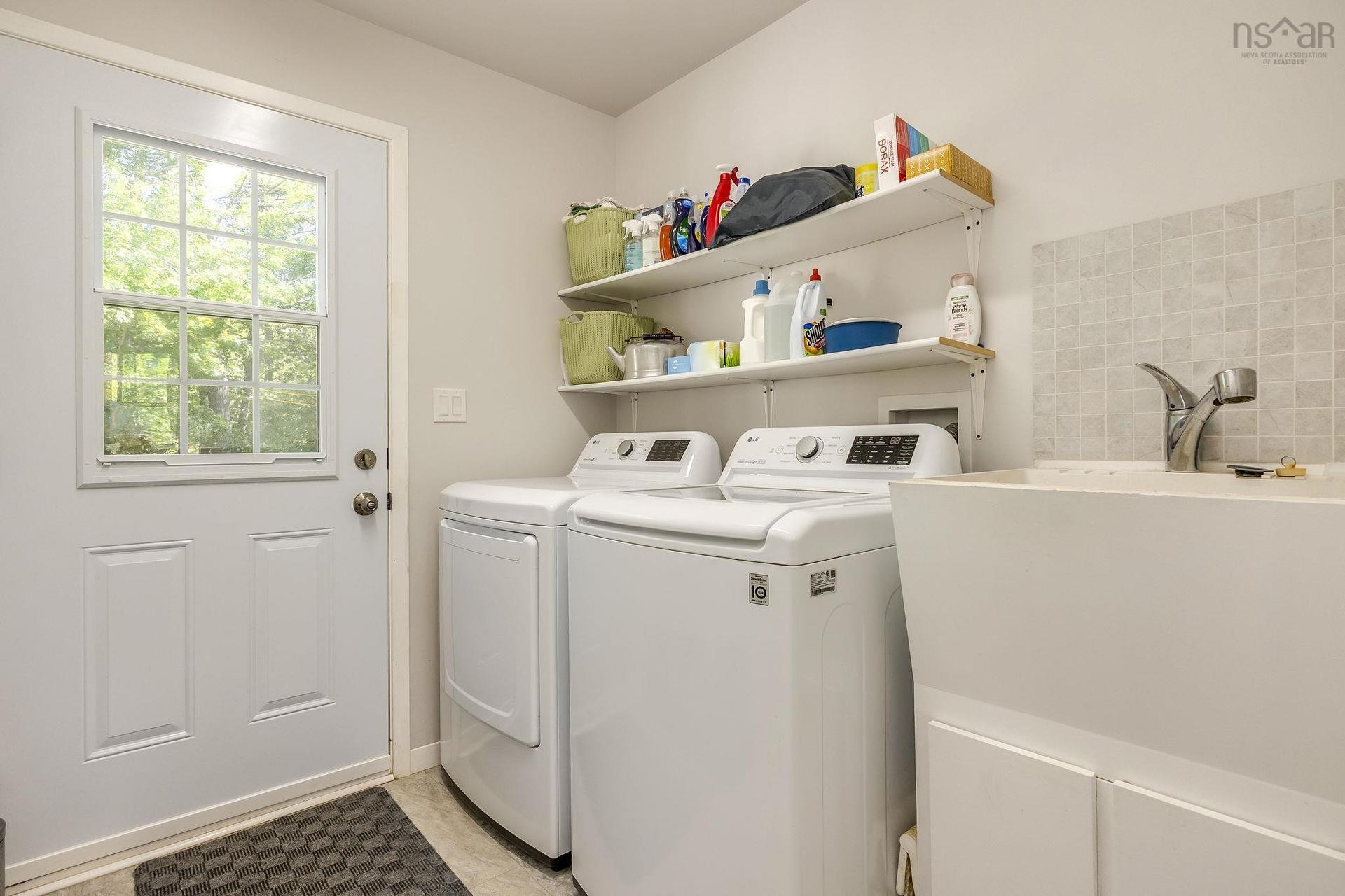 319 Birchcrest Drive, Cambridge, NS - Indoor Photo Showing Laundry Room