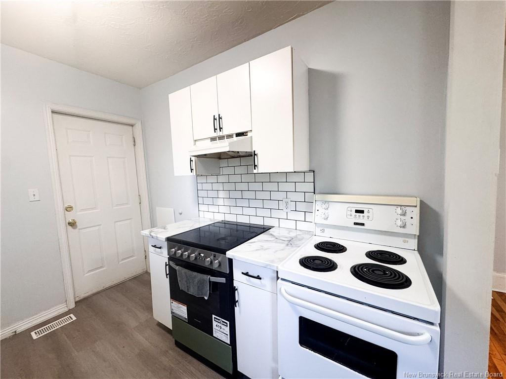 55 Portledge, Moncton, NB - Indoor Photo Showing Kitchen