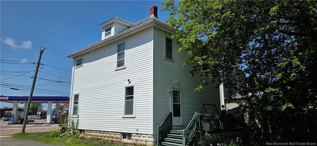5 Maple St, Moncton, NB