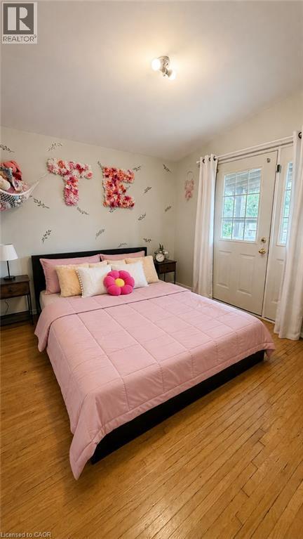 241 Thorner Drive, Hamilton, ON - Indoor Photo Showing Bedroom