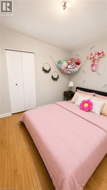 241 Thorner Drive, Hamilton, ON - Indoor Photo Showing Bedroom