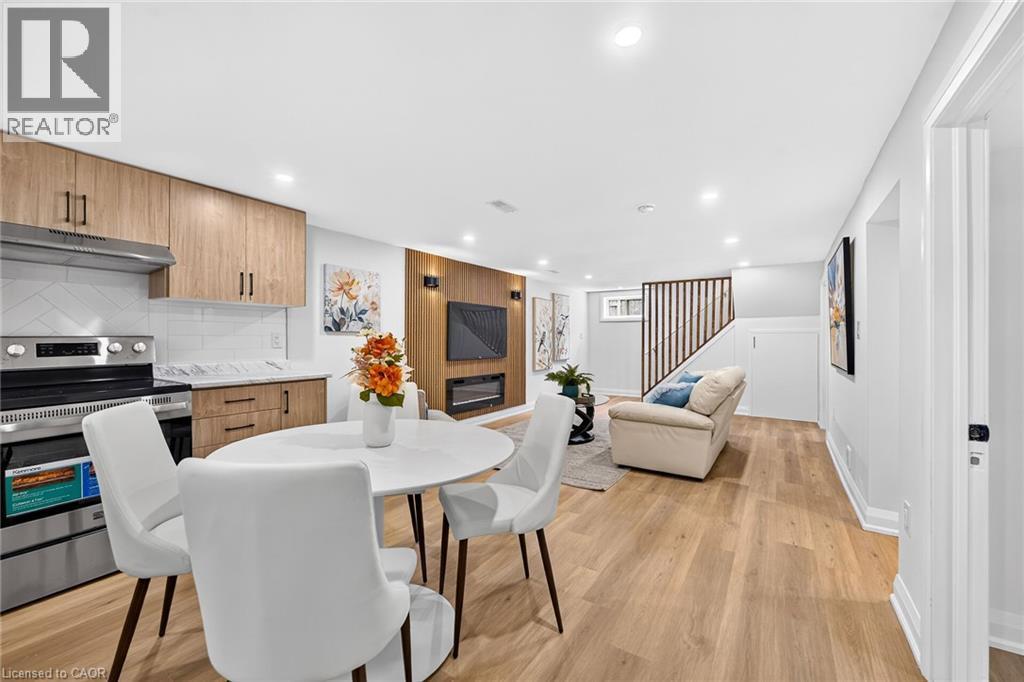 138 Rendell Boulevard, Hamilton, ON - Indoor