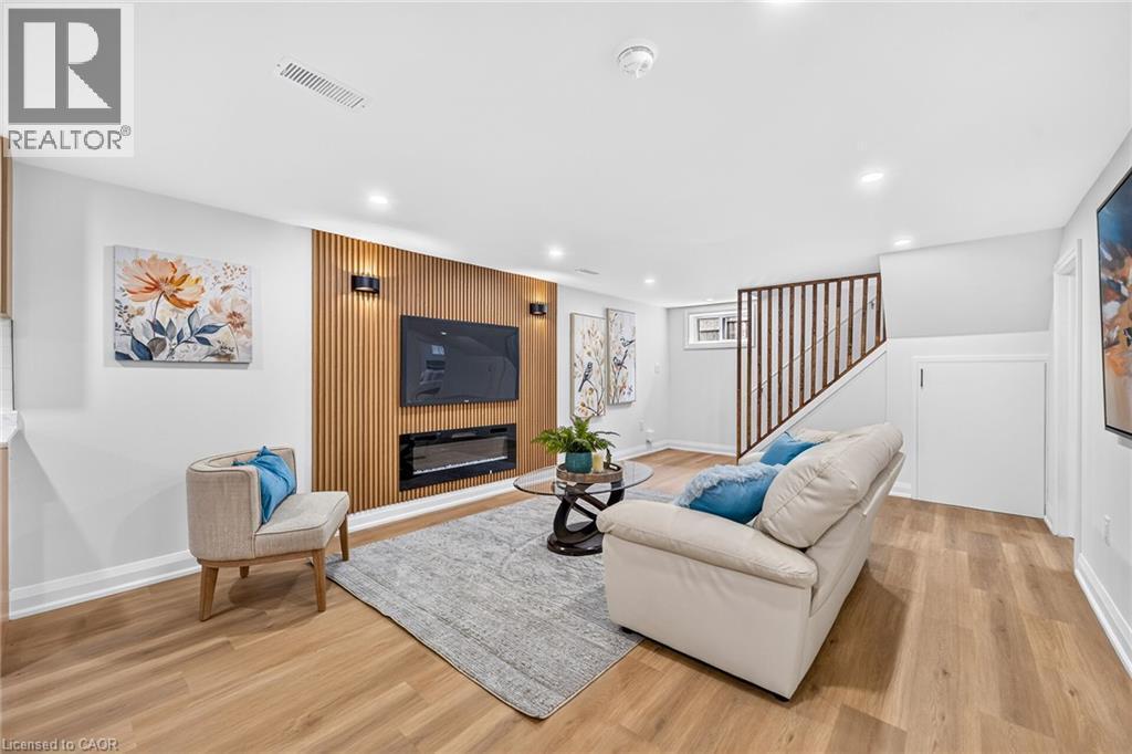 138 Rendell Boulevard, Hamilton, ON - Indoor Photo Showing Other Room With Fireplace