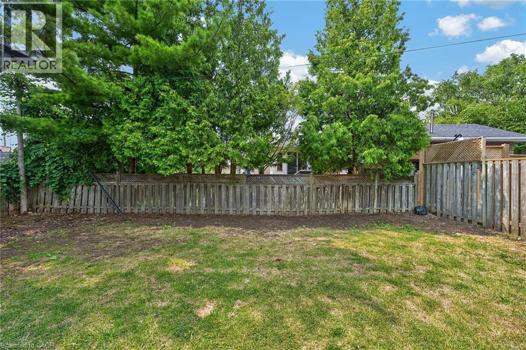 138 Rendell Boulevard, Hamilton, ON - Outdoor