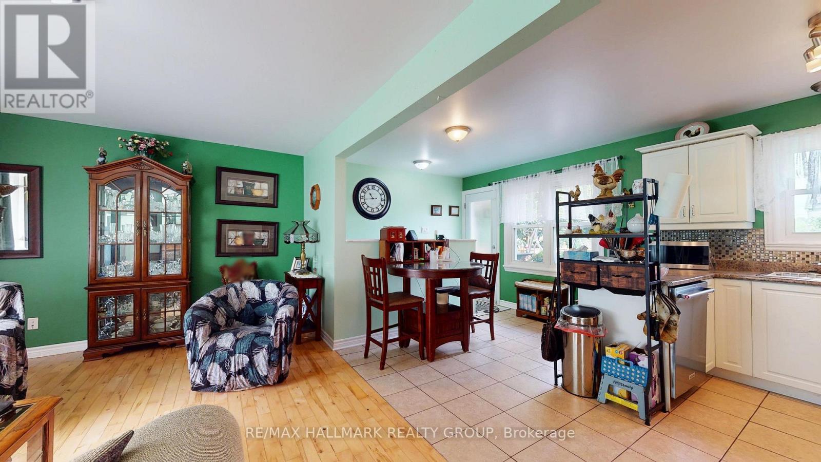 4 King Street, Cornwall, ON - Indoor