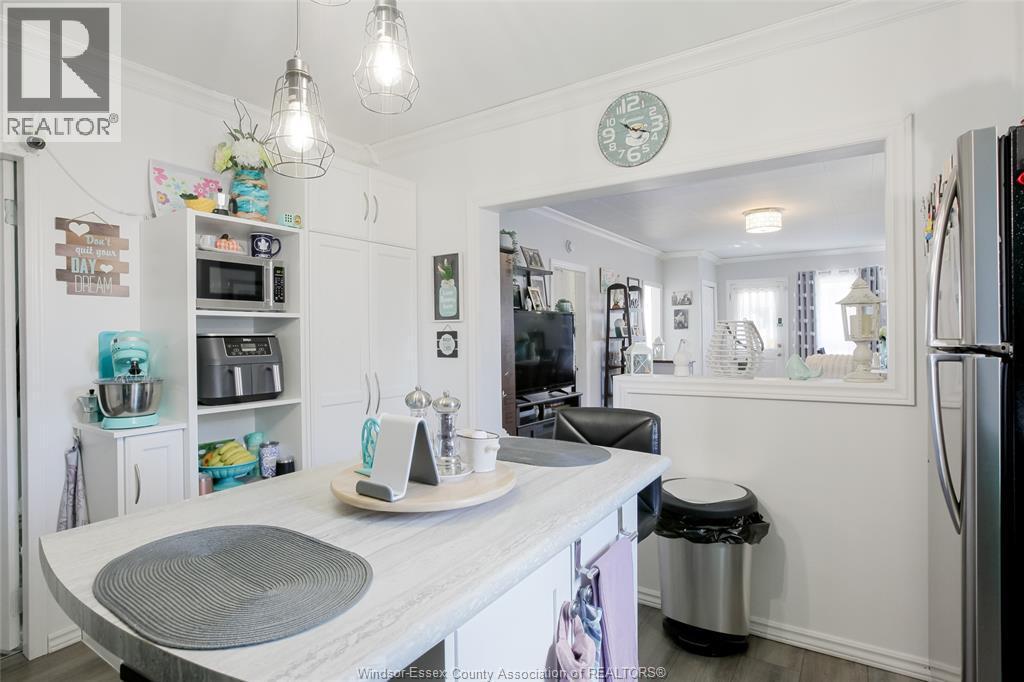 3612 King, Windsor, ON - Indoor Photo Showing Other Room