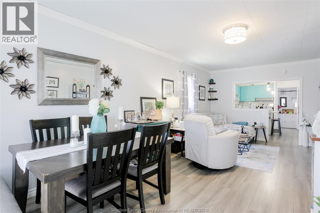 3612 King, Windsor, ON - Indoor Photo Showing Dining Room