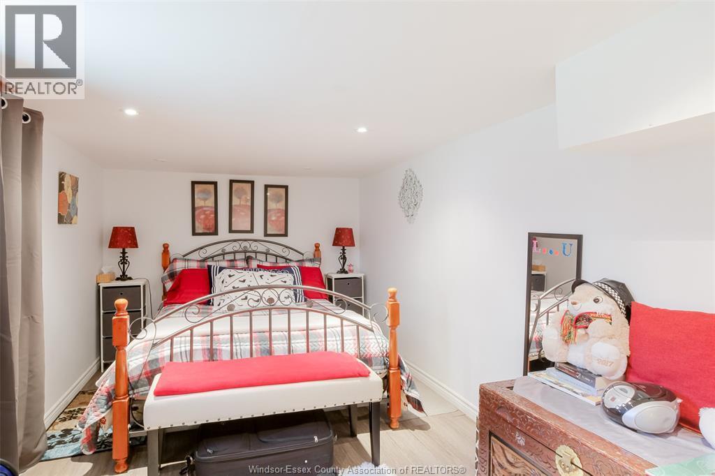 3612 King, Windsor, ON - Indoor Photo Showing Bedroom