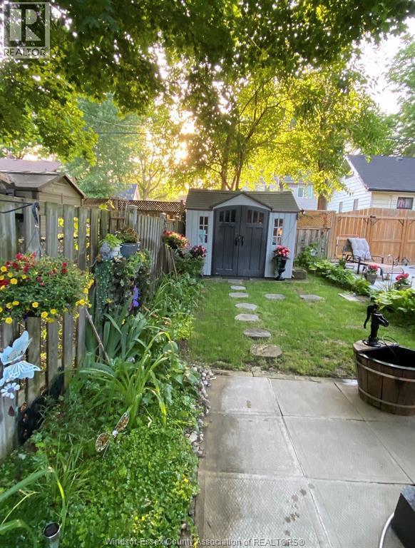 3612 King, Windsor, ON - Outdoor