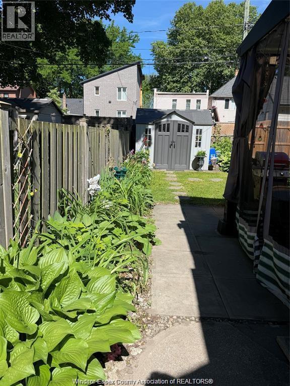 3612 King, Windsor, ON - Outdoor