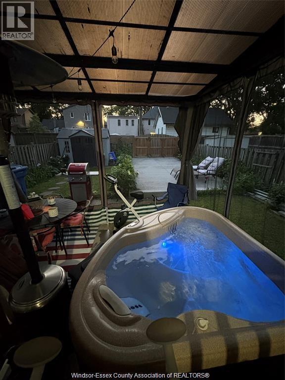 3612 King, Windsor, ON -