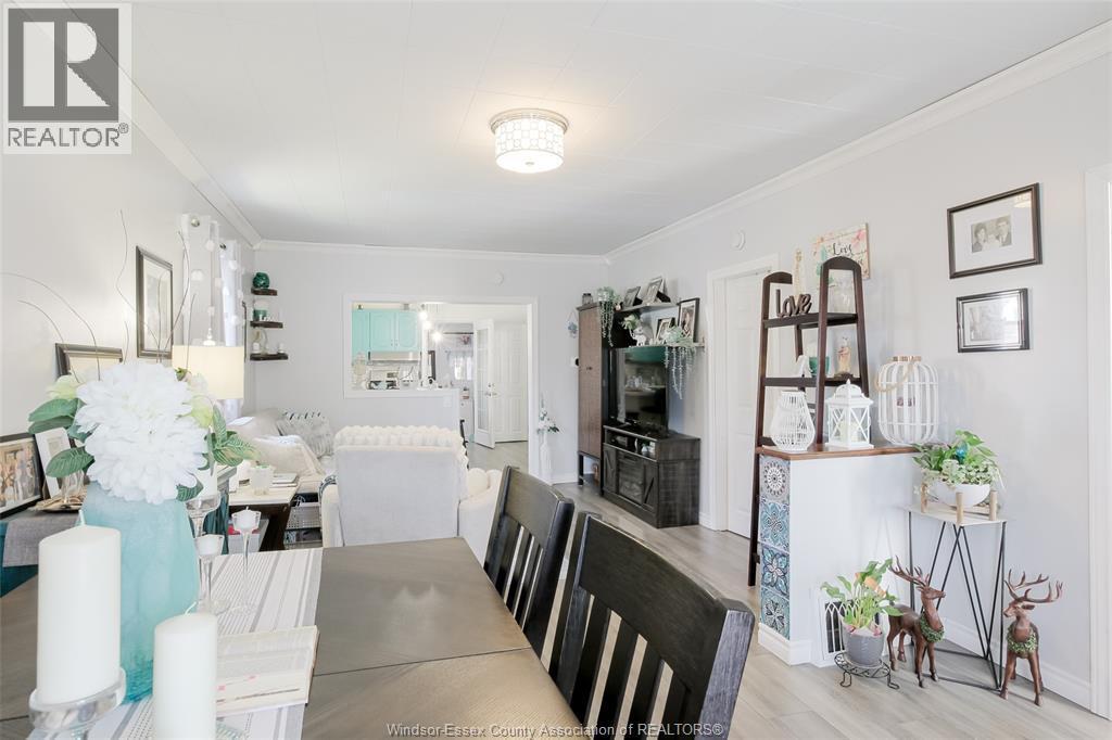 3612 King, Windsor, ON - Indoor Photo Showing Dining Room