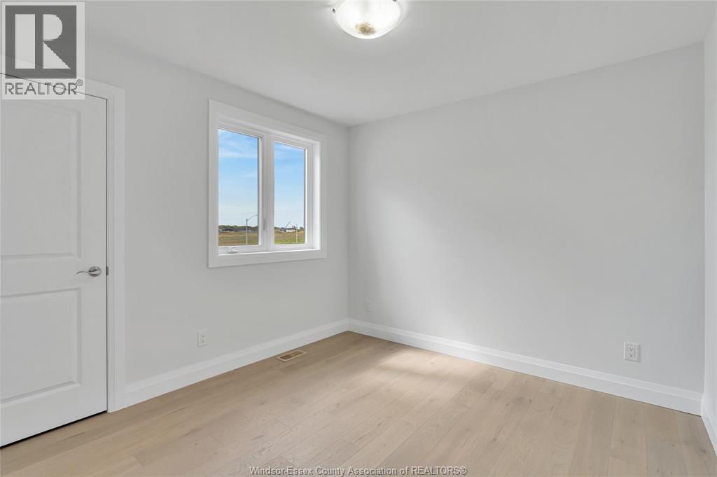 33 Eagle, Leamington, ON - Indoor Photo Showing Other Room