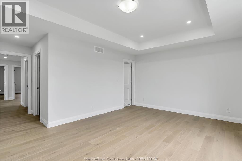 33 Eagle, Leamington, ON - Indoor Photo Showing Other Room