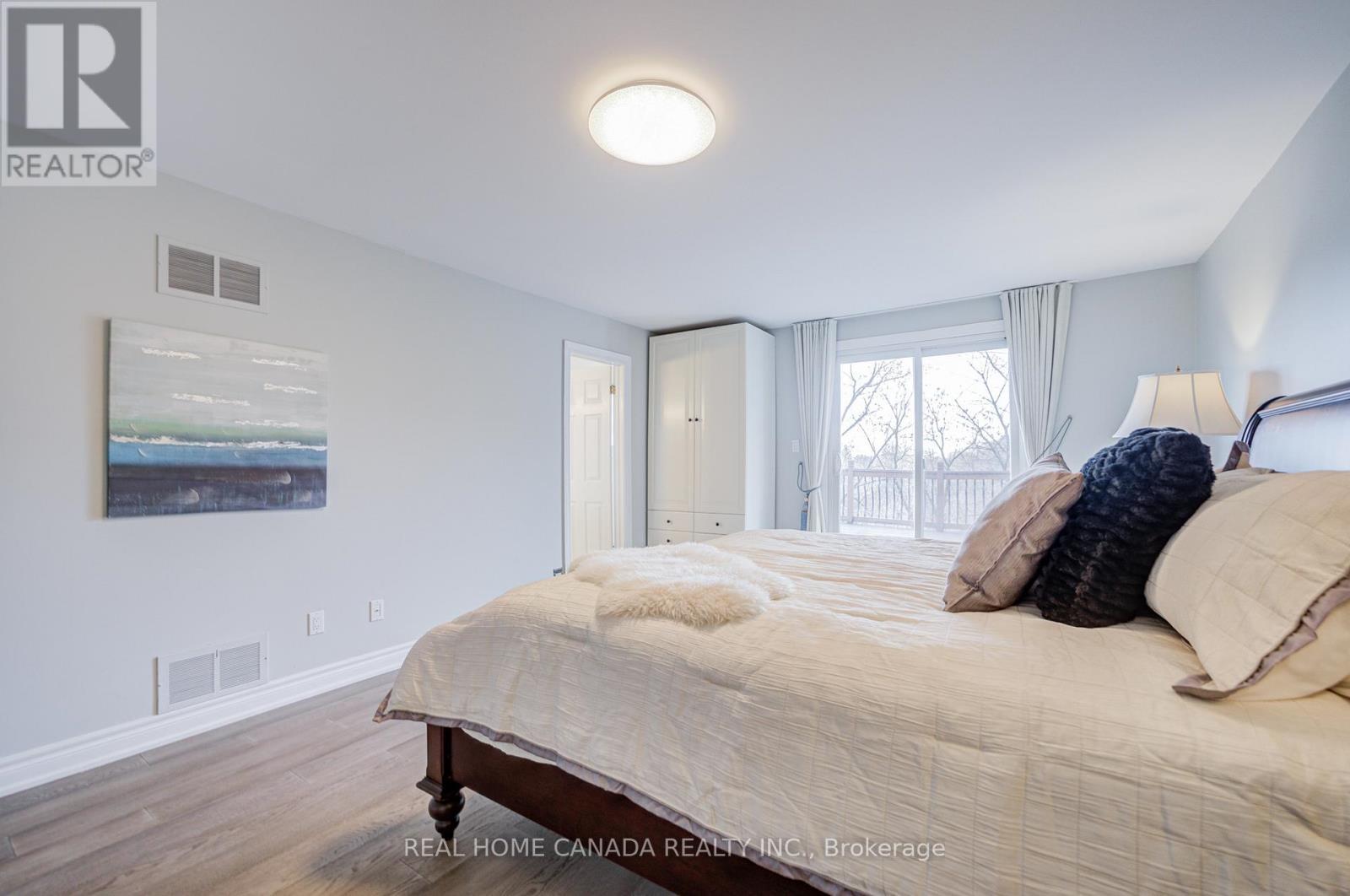 20 Saddletree Drive, Toronto, ON - Indoor Photo Showing Bedroom