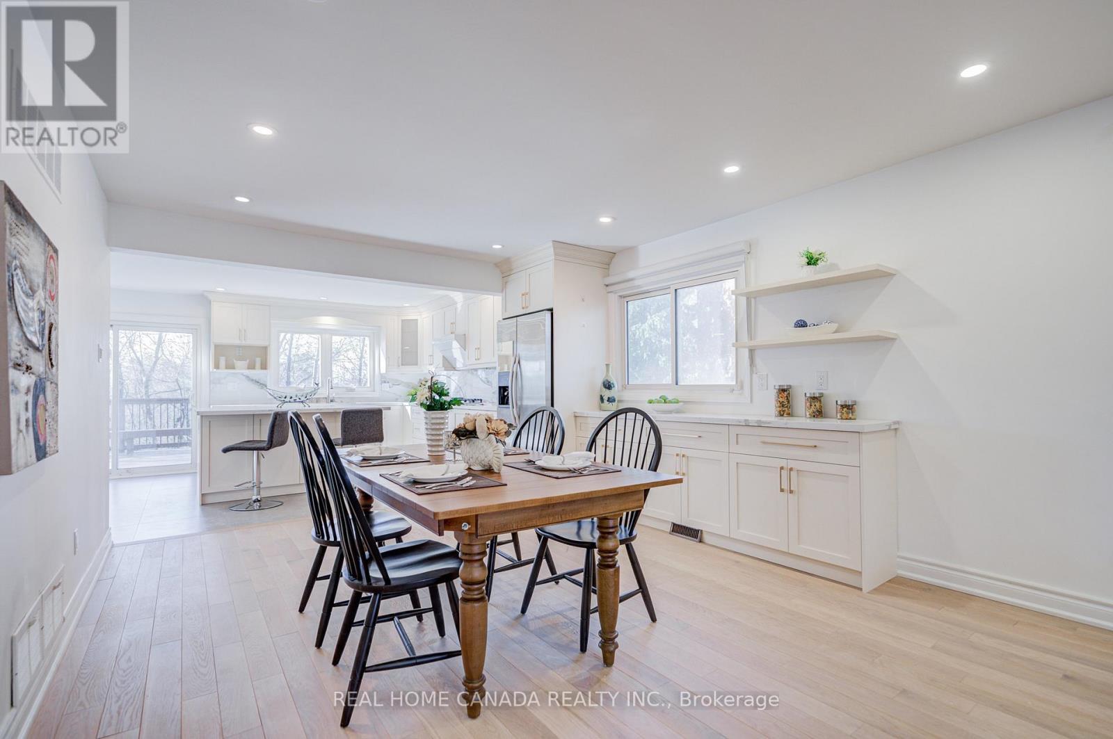 20 Saddletree Drive, Toronto, ON - Indoor Photo Showing Dining Room