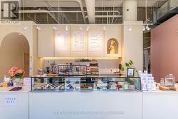 862 DUNDAS STREET W Toronto, ON M6J 1V5