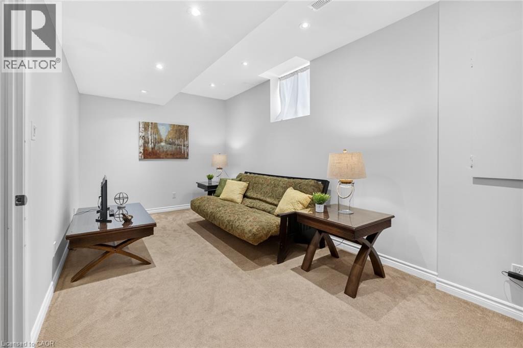 72 Beardmore Crescent, Acton, ON - Indoor