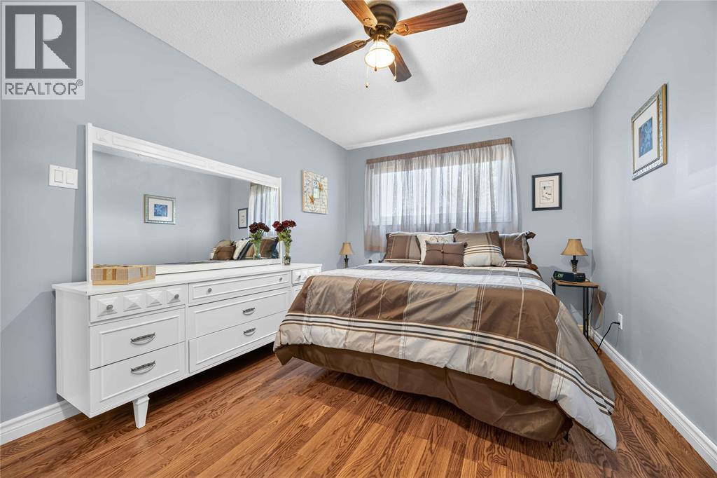 200 St. Clair Boulevard Unit# 2, St Clair, ON - Indoor Photo Showing Bedroom