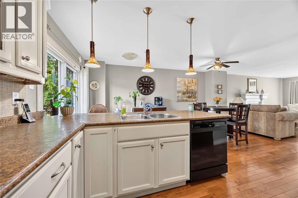 200 St. Clair Boulevard Unit# 2, St Clair, ON - Indoor Photo Showing Kitchen With Double Sink
