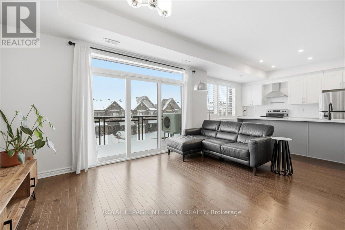 359 Axis Way, Ottawa, ON - Indoor