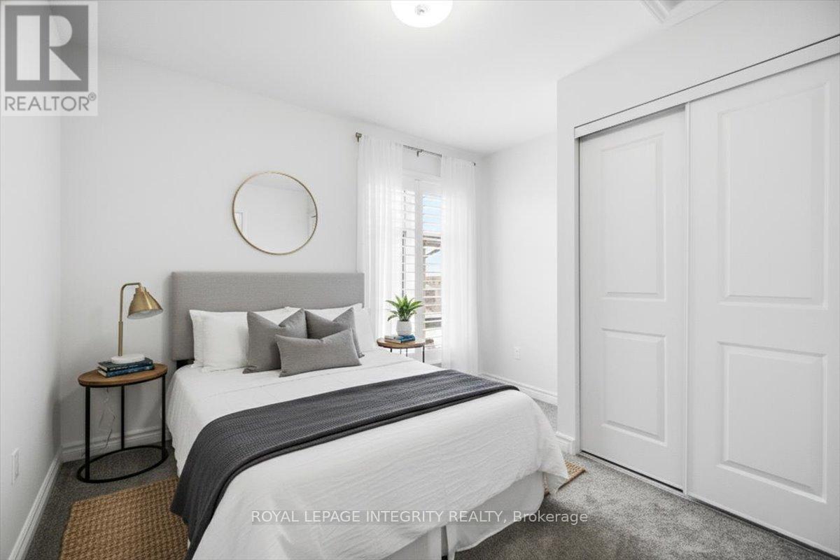 359 Axis Way, Ottawa, ON - Indoor Photo Showing Bedroom
