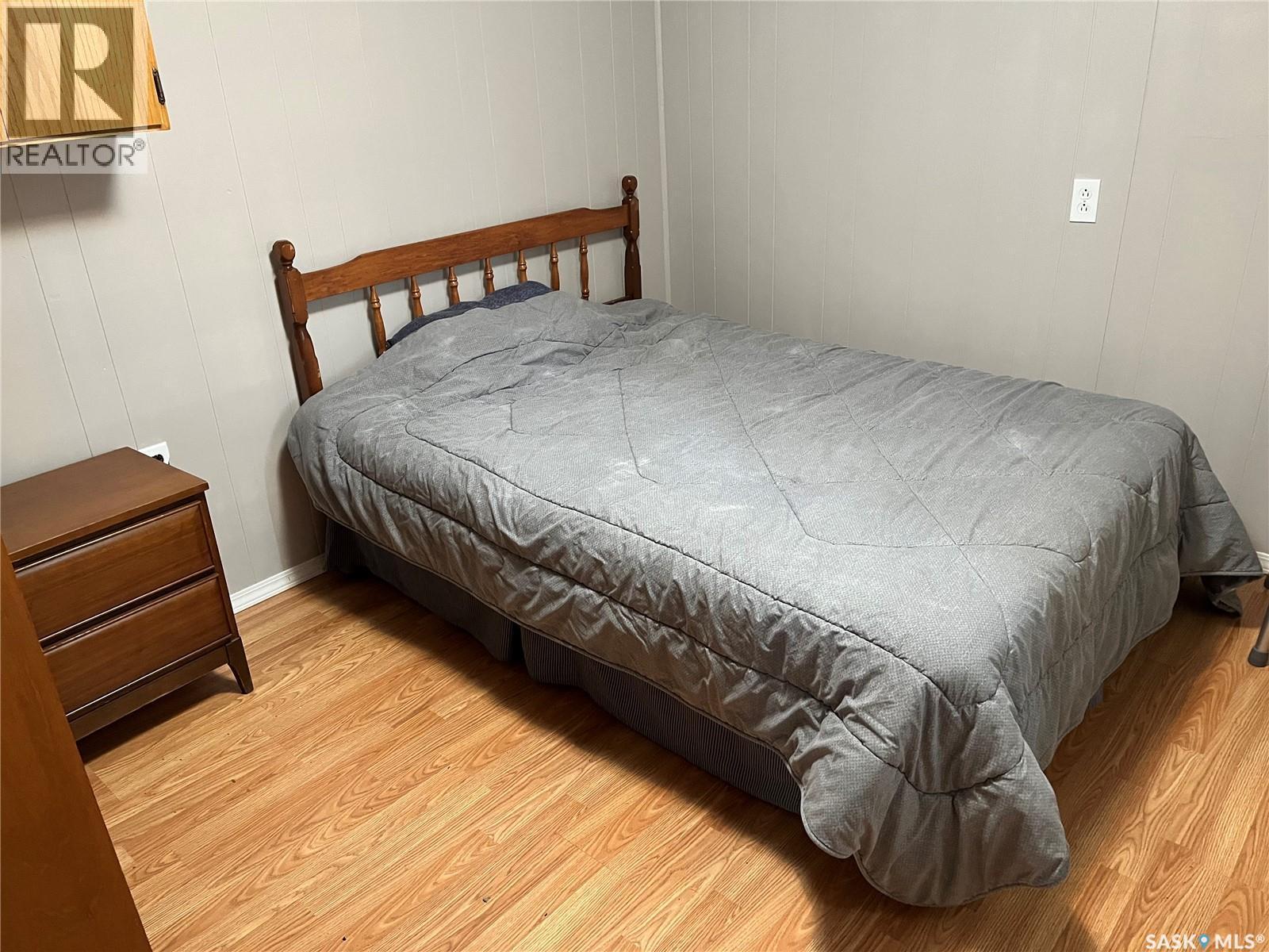 9 2Nd Street E, Willow Bunch, SK - Indoor Photo Showing Bedroom