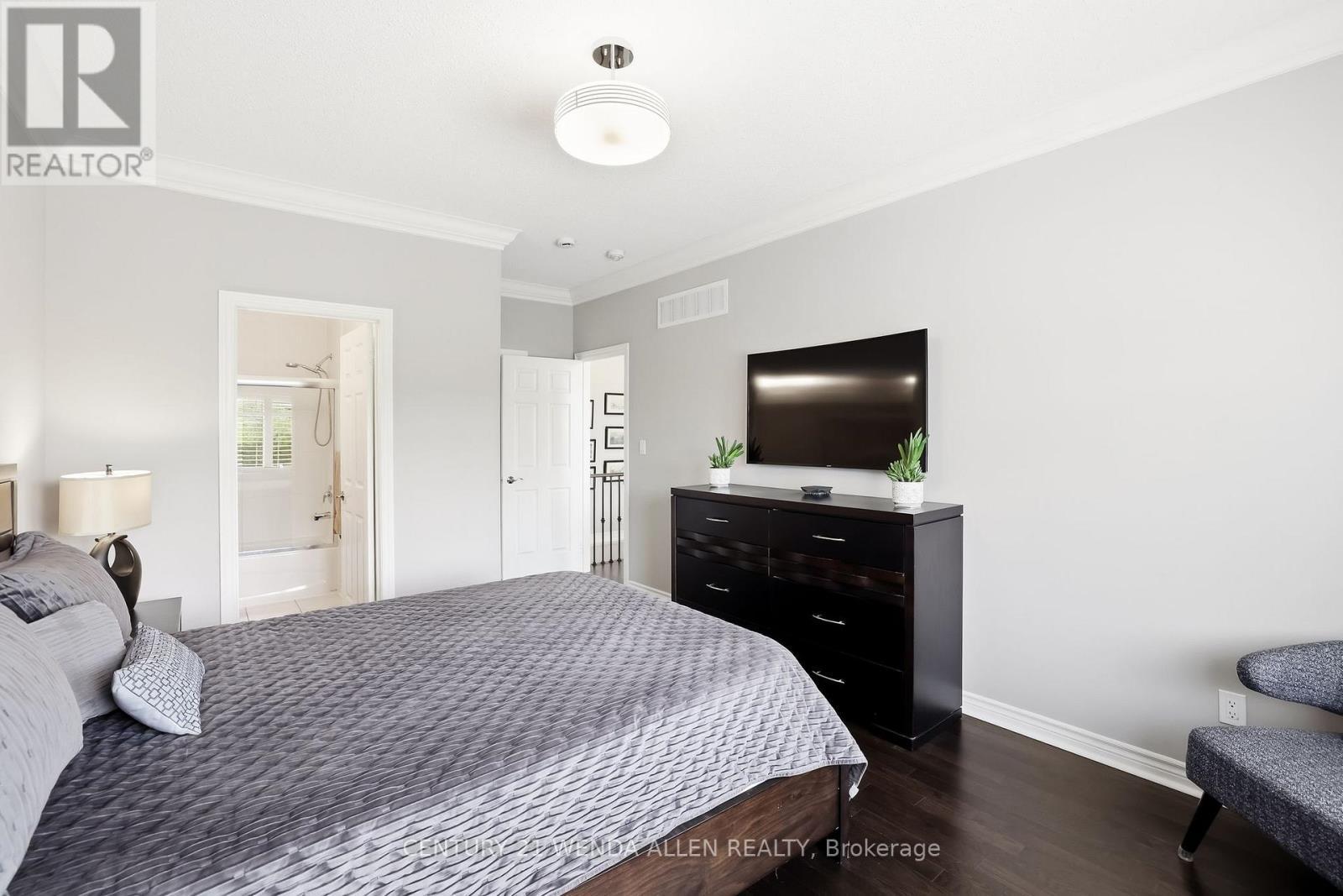 2 Rushlands Crescent, Whitby, ON - Indoor Photo Showing Bedroom