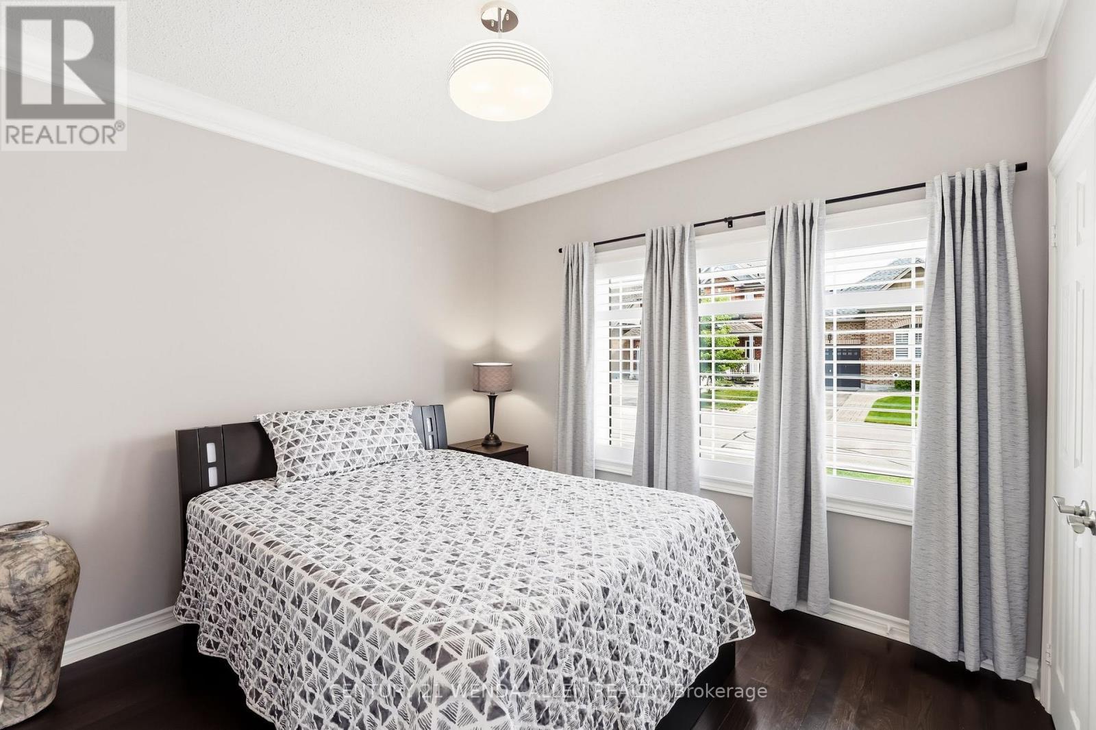 2 Rushlands Crescent, Whitby, ON - Indoor Photo Showing Bedroom