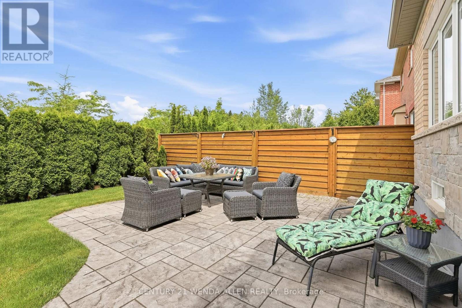 2 Rushlands Crescent, Whitby, ON - Outdoor With Deck Patio Veranda