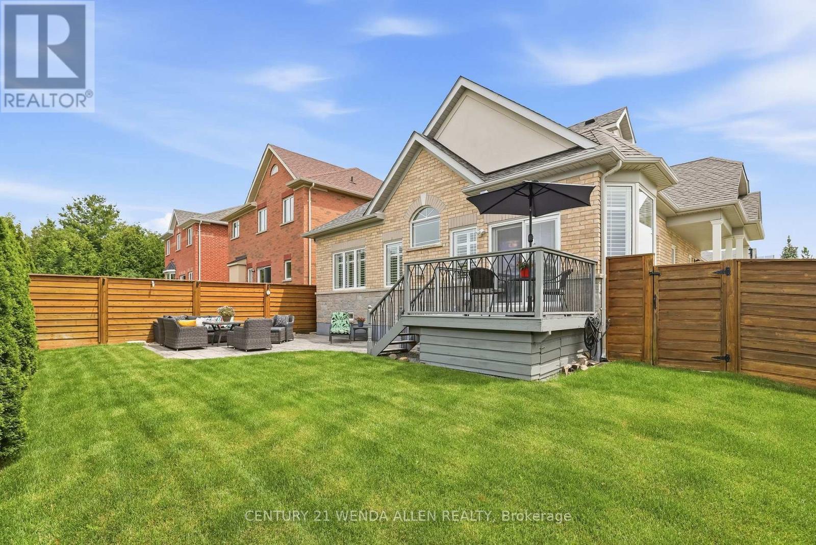 2 Rushlands Crescent, Whitby, ON - Outdoor With Deck Patio Veranda