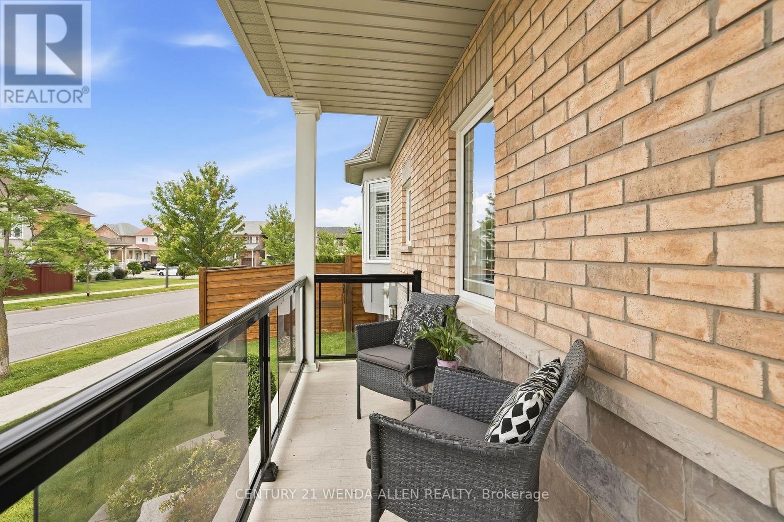 2 Rushlands Crescent, Whitby, ON - Outdoor With Exterior