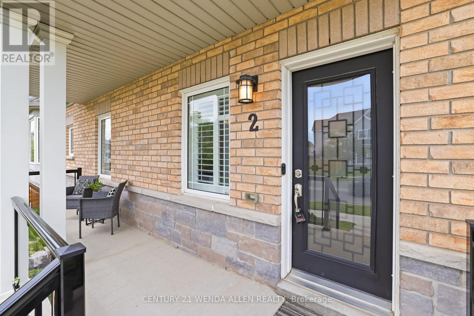 2 Rushlands Crescent, Whitby, ON - Outdoor With Deck Patio Veranda With Exterior