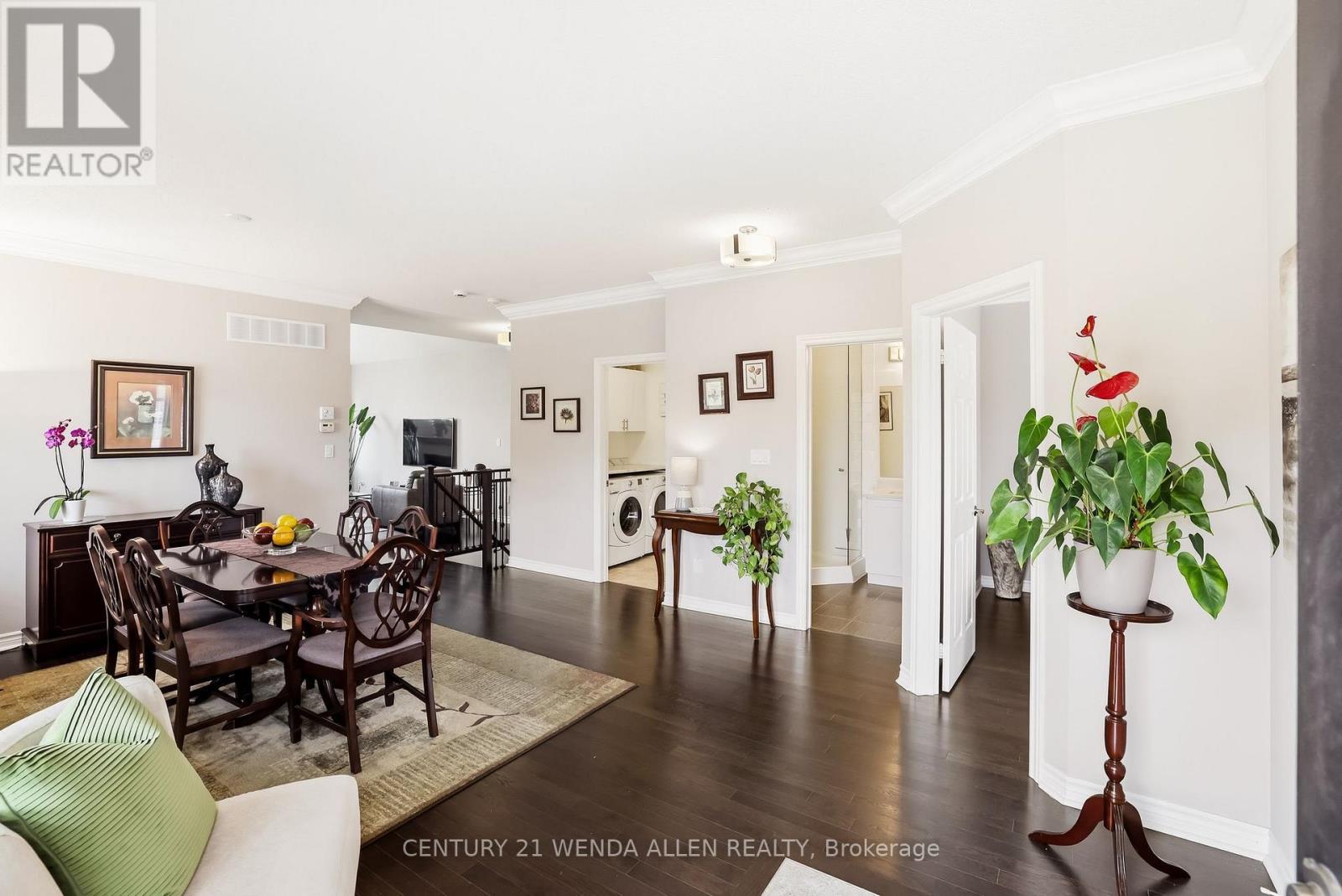 2 Rushlands Crescent, Whitby, ON - Indoor
