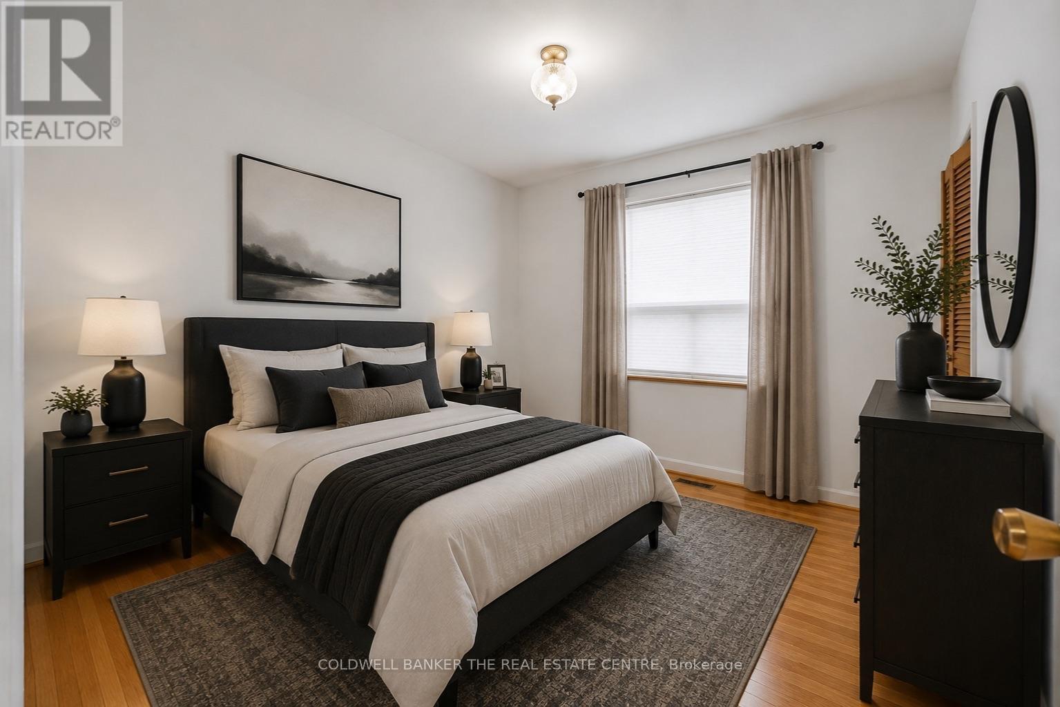 33 Danish Crescent, Toronto, ON - Indoor Photo Showing Bedroom