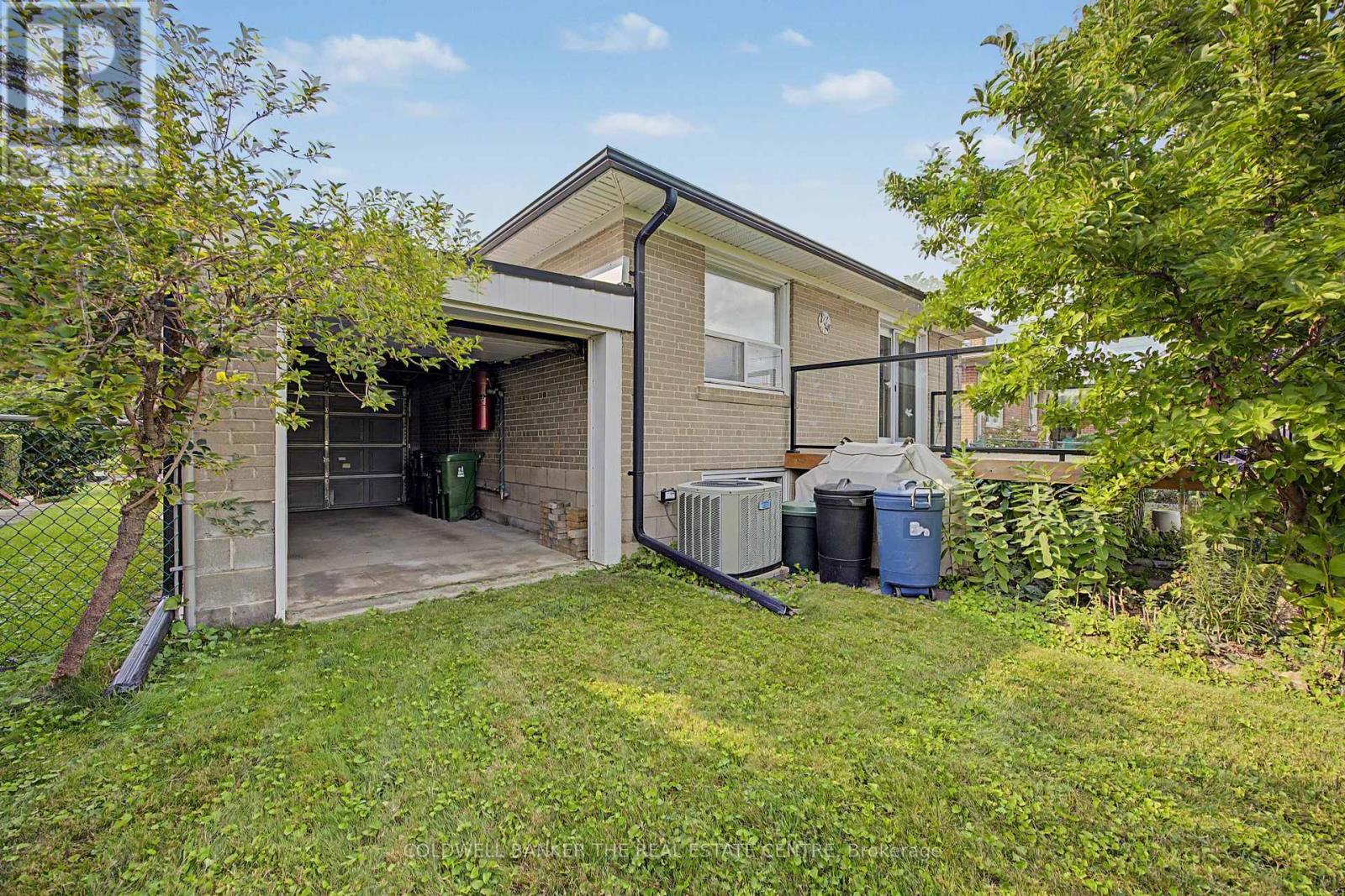 33 Danish Crescent, Toronto, ON - Outdoor