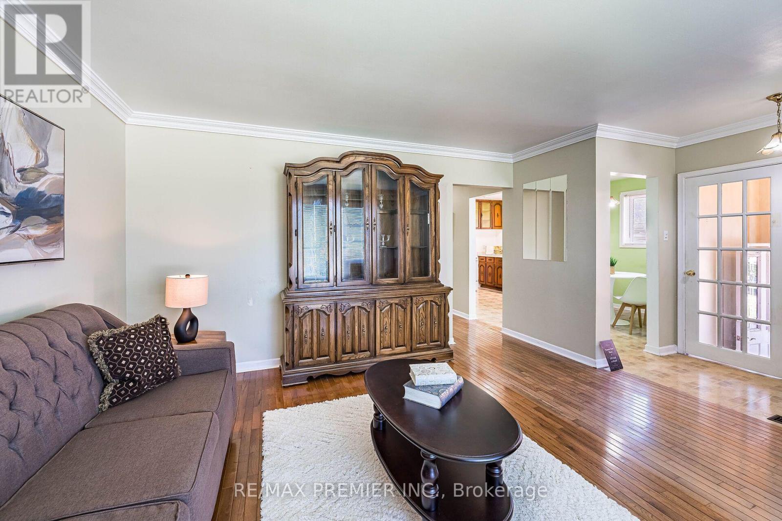 5 Valois Court, Toronto, ON